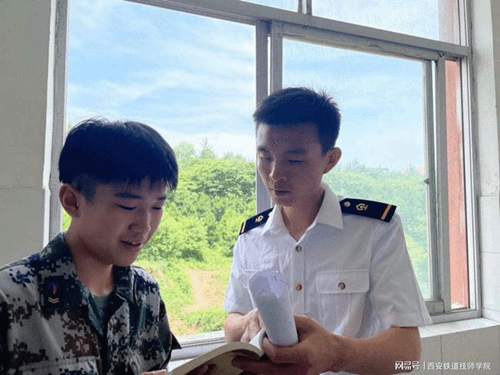 西安铁道技师学院注重学生兴趣培养,激发学生学习兴趣