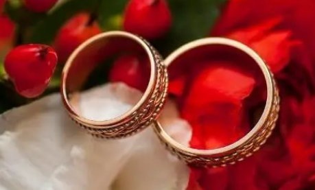 結(jié)婚為什么準(zhǔn)備兩根蔥-結(jié)婚準(zhǔn)備的蔥什么時(shí)候用