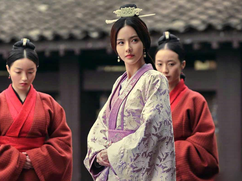 甄宓：這個(gè)比貂嬋還美的女人，活成了三國(guó)最大的悲劇