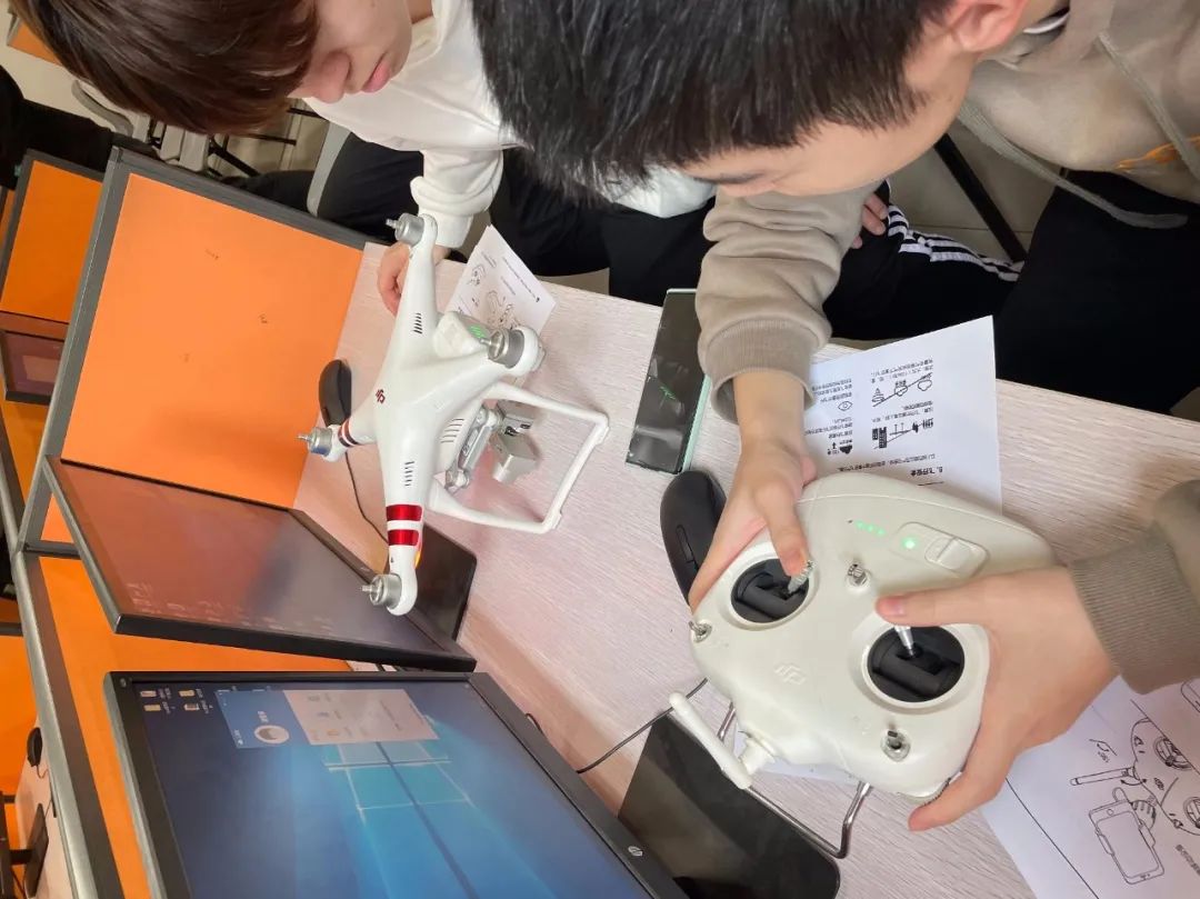 2022厦门软件职业技术学院电子信息工程系——无人机应用技术专业简介